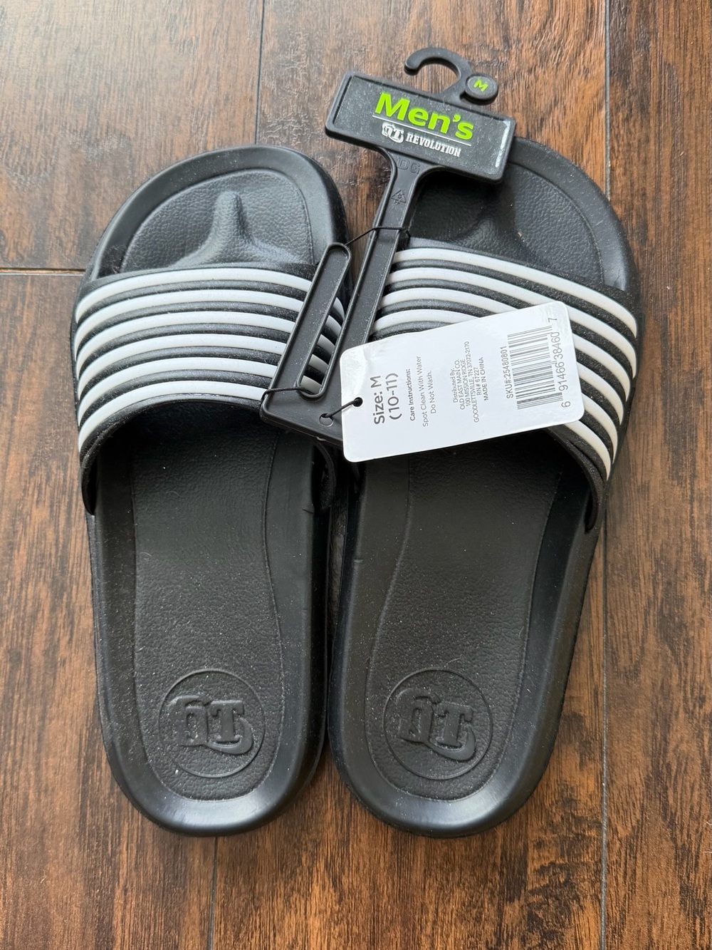 Men's Slip-on Flip Flops Medium (10-11) Black w/ White Stripes NEW